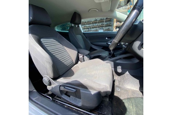 Volkswagen Scirocco (137) 2.0 TDI BlueMotion 2011 para piezas | Desguace Gandia SL