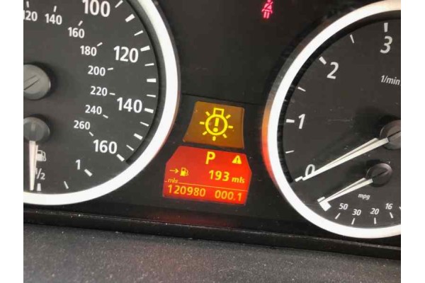 BMW Serie 5 Berlina (E60) 520I 2003 para piezas | Desguace Gandia SL