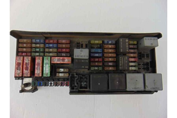 A1643402372 CAJA RELES / FUSIBLES MERCEDES-BENZ CLASE ML (BM 164)