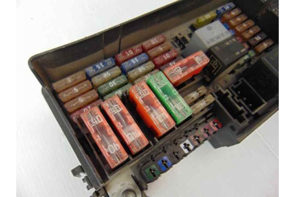 A1643402372 CAJA RELES / FUSIBLES MERCEDES-BENZ CLASE ML (BM 164)