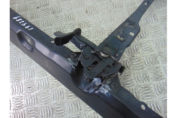 Travesaño superior, Ssangyong Rodius Xdi 2010