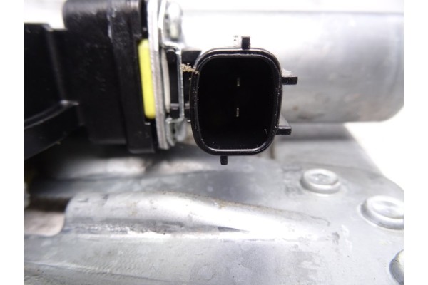 807208298R ELEVALUNAS DELANTERO DERECHO DACIA SANDERO II