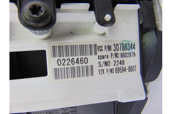 Cuadro instrumentos, Volvo S40 Berlina 1.6 D Kinetic 2006, 30710071