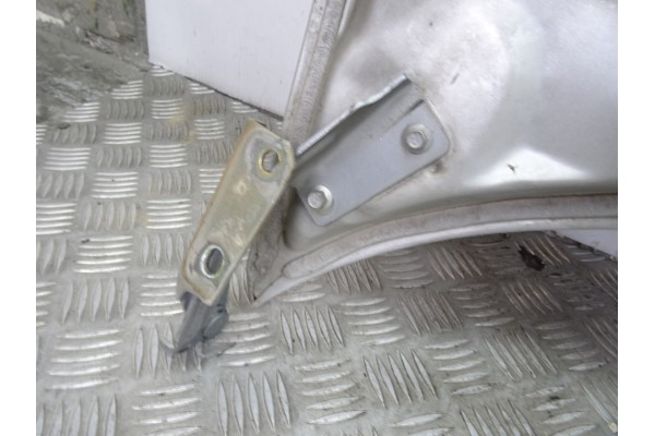 Capo, Ford Focus Berlina (Cak) Ambiente 2002
