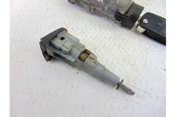 Antirrobo / llave contacto, Seat Ibiza Berlina (6J5) Ecomotive 2009, 4B0905851C