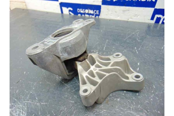 Soporte motor, Nissan Micra (K14) Acenta 2019