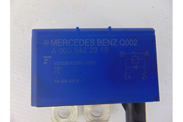 Rele, Mercedes-benz Clase a (Bm 176) A 180 CDI BlueEfficiency (176.012) 2014, A0035422319