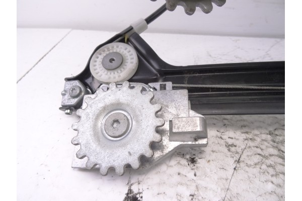 Elevalunas delantero derecho, Bmw Serie 1 Berlina (E81/E87) 120d 2009