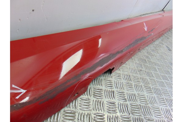 7906816 FALDON LATERAL BMW SERIE 1 BERLINA (E81/E87) 123d 2009 7906816 191377 BMW - 2