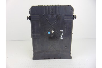 Caja reles / fusibles, Peugeot 308 Style 2015, 9807054180