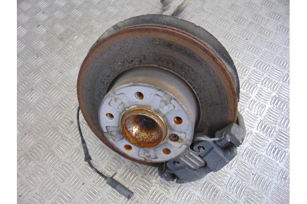 Mangueta delantera izquierda, Bmw Serie 1 Berlina (E81/E87) 120d 2009, 6773209