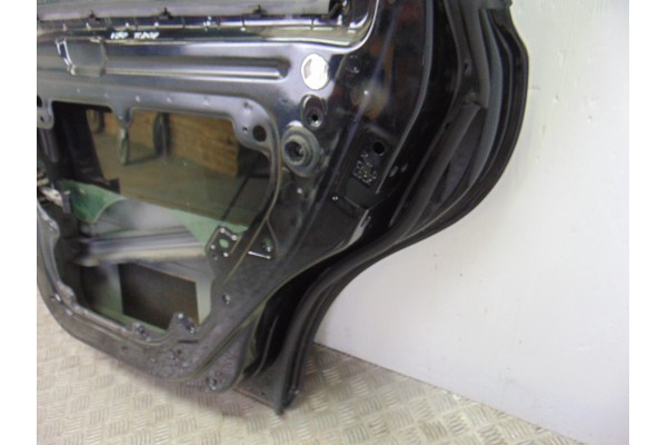 Puerta trasera derecha, Volvo V50 Familiar D4 Kinetic 2011