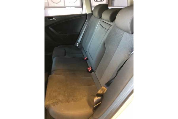 VOLKSWAGEN PASSAT VARIANT (3C5) Advance