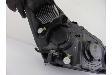 Faro izquierdo