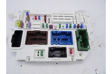 Caja reles / fusibles, Peugeot 308 (P5) Active Pack 2022, 9846631580