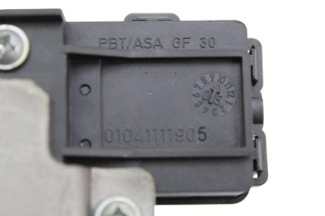Cerradura maletero / porton, Ford Focus Berlina (Cap) Trend 2005, 3M51R442A66AP