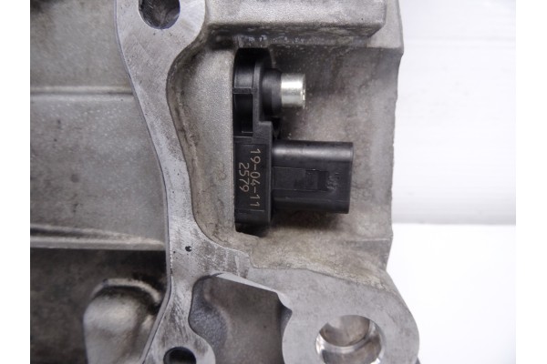 Tapa distribucion, Bmw Serie 7 (F01/F02) 740d xDrive 2011, 7812996