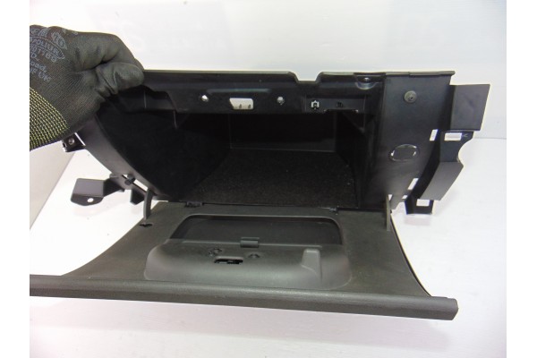 Guantera, Ford C-max (CB3)(2007) Ambiente 2009, 2S61A06157AA