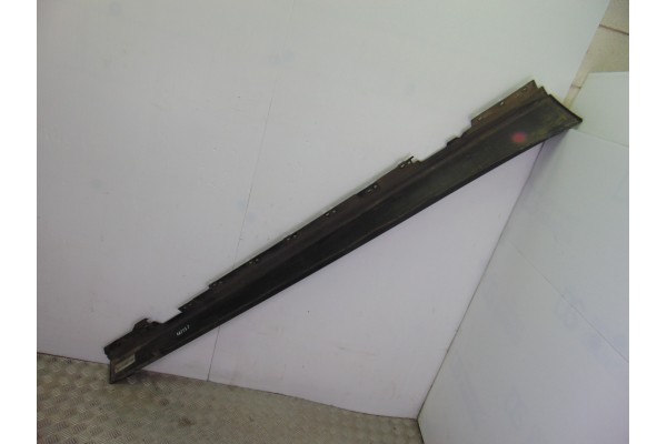 7256911 FALDON LATERAL BMW SERIE 3 BERLINA (F30) 318d 7256911 193194 BMW - 5