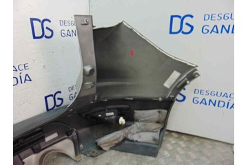 Paragolpes trasero