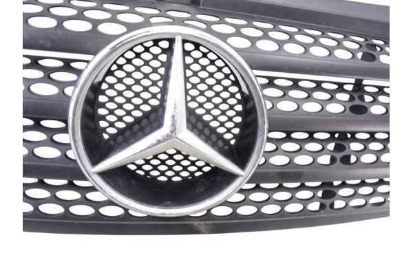 Rejilla delantera, Mercedes-benz Vito Furgón (639) 109 CDI Compacto (639.601) 2005, A6398800185