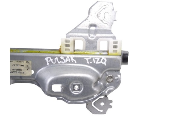 Elevalunas trasero izquierdo, Nissan Pulsar (C13M) Acenta 2015, 827013ZL0A
