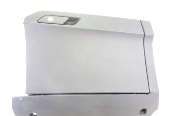 Guantera, Audi Q3 (F3B) 35 TDI S line 2022, 83B857035B