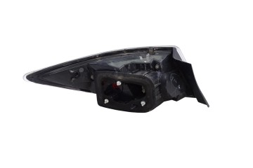 Piloto trasero derecho, Mazda 6 Berlina (Gh) 2.2 CE 163 Active (5-ptas.) 2011
