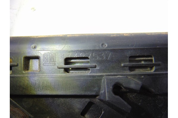 Molduras traseras, Opel Astra K Berlina 5P Dynamic Start/Stop 2015, 13427537