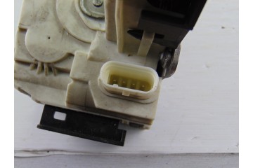 4 PIN CERRADURA PUERTA TRASERA IZQUIERDA MERCEDES-BENZ CLASE CLA (BM 117)