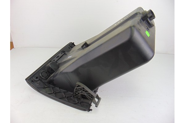 Guantera, Ford Focus Berlina (CB4) Trend 2009, 4M51A06044