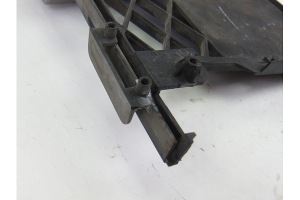 Molduras traseras, Toyota Mr 2 Roadster (W30) 1.8 SMT Hardtop 2004, 52153-17040