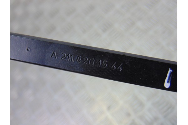 Brazo limpia delantero izquierdo, Mercedes-benz Cls (Bm 219) 350 Cgi (219.357) 2006, A2118201544