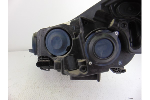 Faro derecho, CM58-13D154-BA