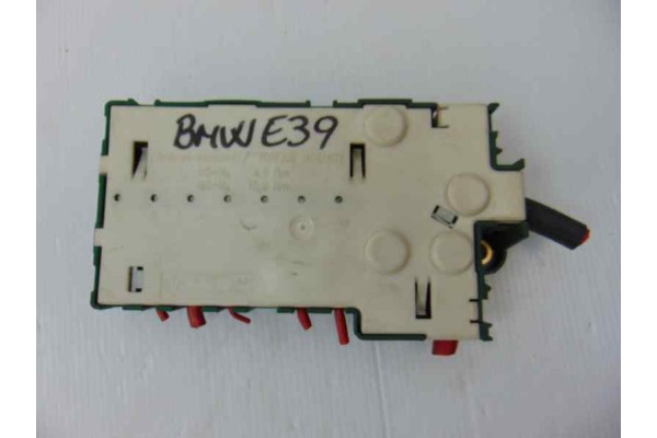 Caja reles / fusibles, Bmw Serie 5 Touring (E39) 520i 2000, 8387541