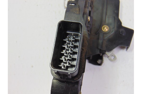 Cerradura puerta trasera izquierda, Volvo S40 Berlina 1.6 D Kinetic 2006, 30753668