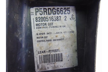 Caja reles / fusibles, Renault Vel Satis (BJ0) Initiale 2005, 8200516387