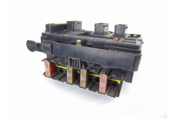 Caja reles / fusibles, Peugeot Partner (S2) Combiespace 2007, 9650618580-00