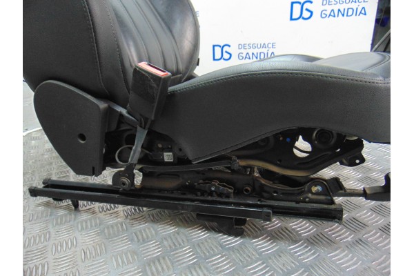 Juego asientos completo, Opel Insignia Sports Tourer Sport 2009, CUERO