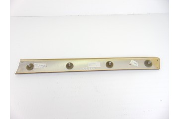 Molduras delanteras, Audi A6 Avant (4B5) 3.0 2002, 4B0867409