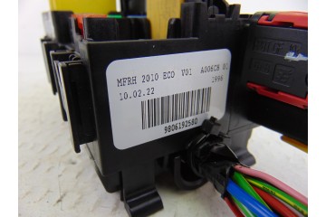 Caja reles / fusibles, Peugeot 5008 Active 2017, 9806192580