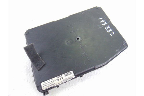 Caja reles / fusibles, Renault Scenic Ii (Jm) Confort Dynamique 2004, 8200309690