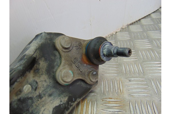Brazo suspension inferior delantero izquierdo, Seat Ibiza Berlina (6J5) Reference 2015
