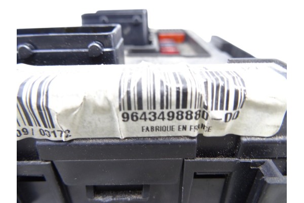Caja reles / fusibles, Citroen C3 1.4 HDi Exclusive 2003, 9643498880