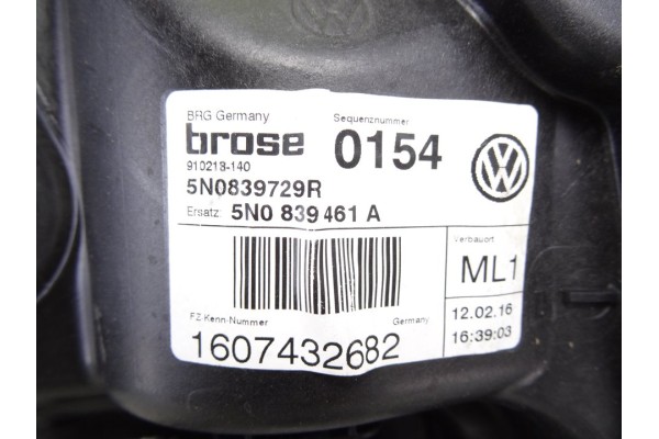 Elevalunas trasero izquierdo, Volkswagen Tiguan (5N2) T1 BlueMotion 2016, 5N0839461A