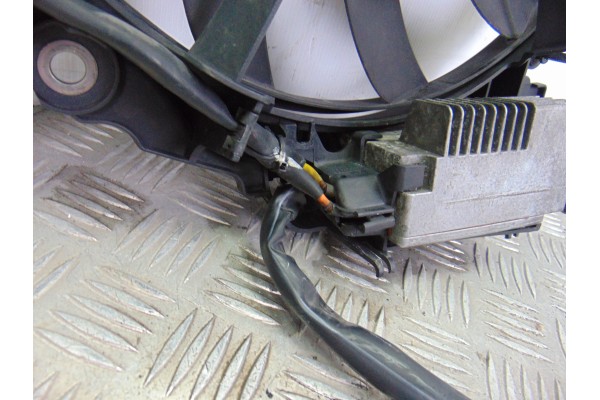 4B0121205C  ELECTROVENTILADOR AUDI A6 AVANT (4B5) 3.0 2002 4B0121205C 195403 AUDI - 4