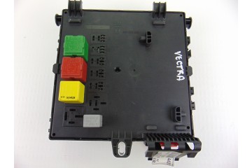 13205776 CAJA RELES / FUSIBLES OPEL VECTRA C BERLINA Elegance 2006 13205776 195469 OPEL - 2