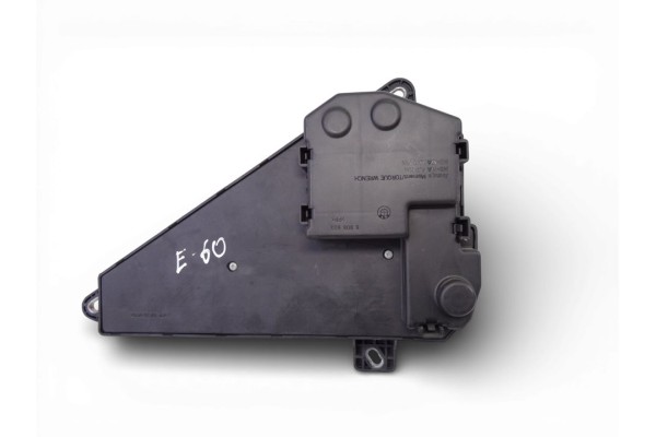 Caja reles / fusibles, Bmw Serie 5 Berlina (E60) 525xi 2005, 6956505