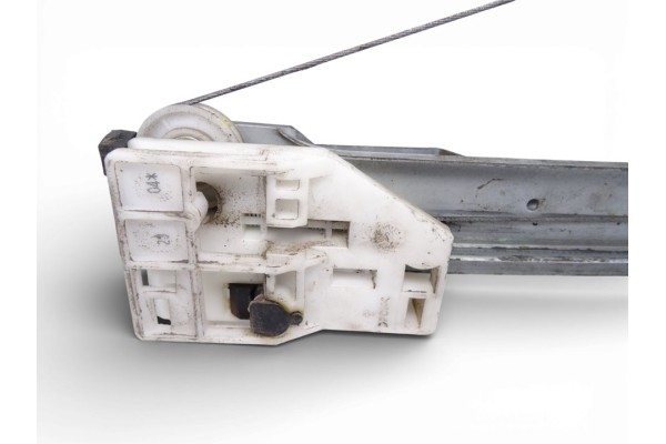 Elevalunas trasero derecho, Citroen C3 1.4 HDi Premier 2004