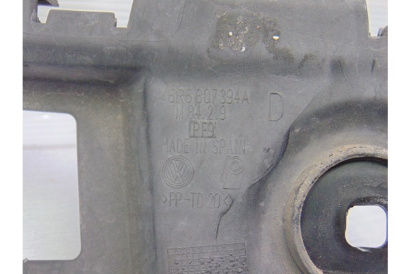 Molduras traseras, Volkswagen Polo V (6R1) Advance 2012, 6R6807394A